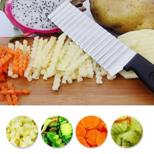 Load image into Gallery viewer, Aardappel Franse Fry Cutter Rvs Keuken Accessoires Gekarteld Mes Gemakkelijk Snijden Banaan Vruchten Aardappel Golf Mes Chopper