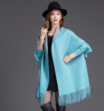 Load image into Gallery viewer, Plus size Gratis verzending 2018 herfst en winter mode nieuwe vrouwen geruite streep dubbelzijdige wol omzoomde sjaal lange vest