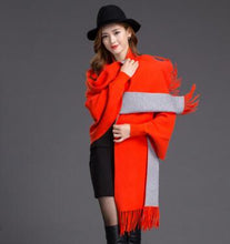 Load image into Gallery viewer, Plus size Gratis verzending 2018 herfst en winter mode nieuwe vrouwen geruite streep dubbelzijdige wol omzoomde sjaal lange vest