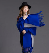 Load image into Gallery viewer, Plus size Gratis verzending 2018 herfst en winter mode nieuwe vrouwen geruite streep dubbelzijdige wol omzoomde sjaal lange vest